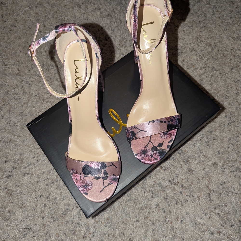 Lulu's Pink Floral Women's Heels